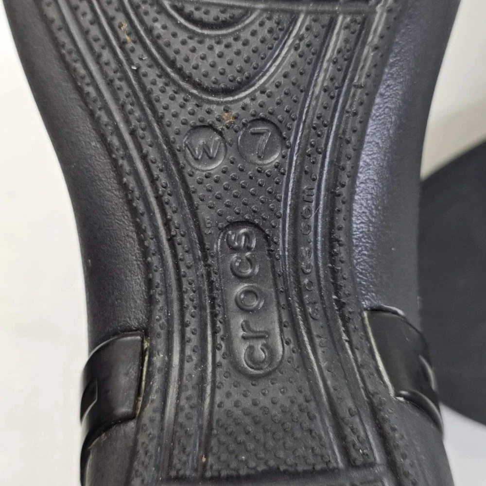 Crocs Isabella T-Strap Sandals Black Strappy Jelly Flat Slip On Shoes Women's 7